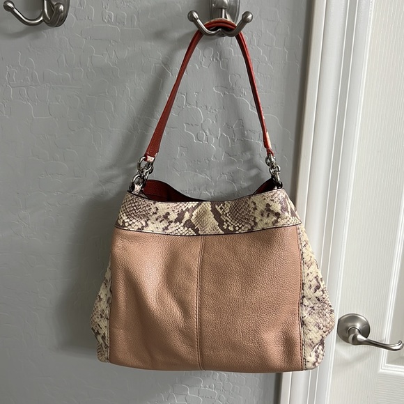 Coach Lexy F13691 Purse - Picture 3 of 10